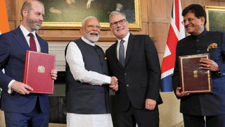 Kerala School holidays: ഈ വർഷത്തെ അവധികളെത്ര… പരീക്ഷ എന്ന്? എല്ലാം അറിയണോ? സ്കൂൾ ടൈംടേബിൾ എത്തി മക്കളേ…