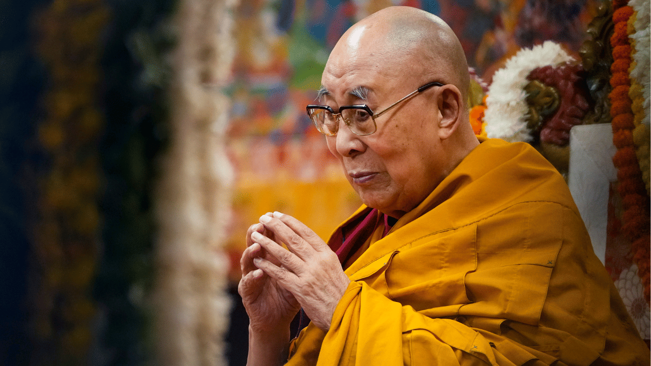 Dalai Lama net worth: ആത്മീയാചാര്യൻ, ആസ്തി 1000 കോടിയിലധികം? ദലൈലാമയുടെ സ്വത്ത് വിവരങ്ങൾ....