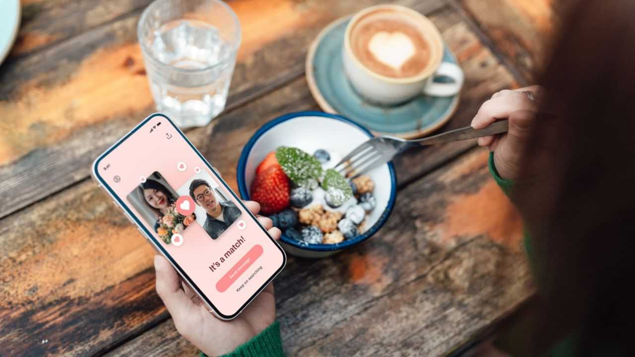 Dating App Scam: ഡേറ്റിങ് ആപ്പ് വഴി തട്ടിപ്പ്; 21 പേരടങ്ങിയ സംഘം പിടിയില്‍
