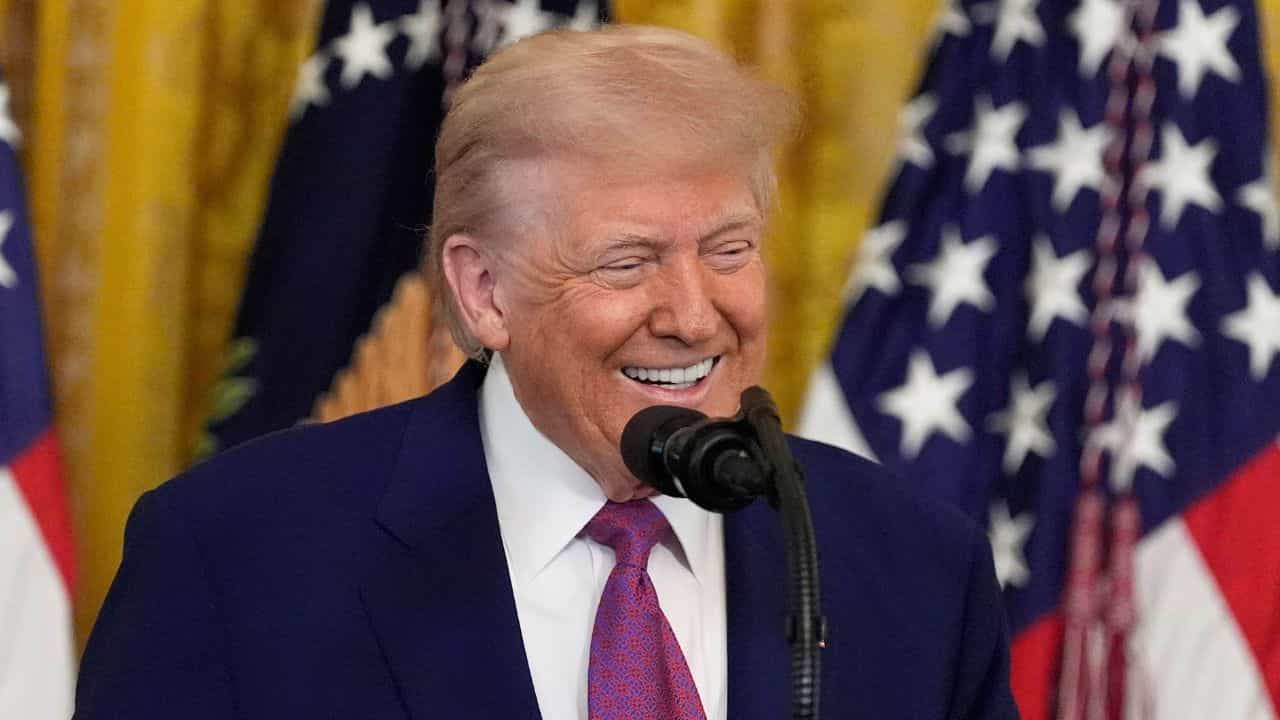Donald Trump Tariff Threat: മ്യാന്‍മറിനും ലാവോസിനും 40% തീരുവ; വ്യാപാര യുദ്ധത്തില്‍ ആരും വിജയിക്കില്ലെന്ന് ട്രംപിനോട് ചൈന