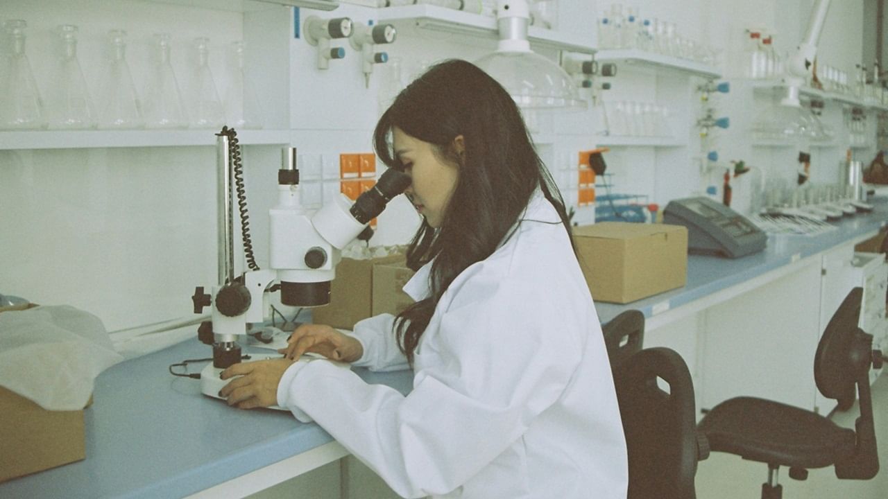 Cancer mRNA Vaccine: കാന്‍സറിനെ തുരത്താനാകുമോ? ഈ വാക്‌സിനില്‍ പ്രതീക്ഷകള്‍ അനവധി