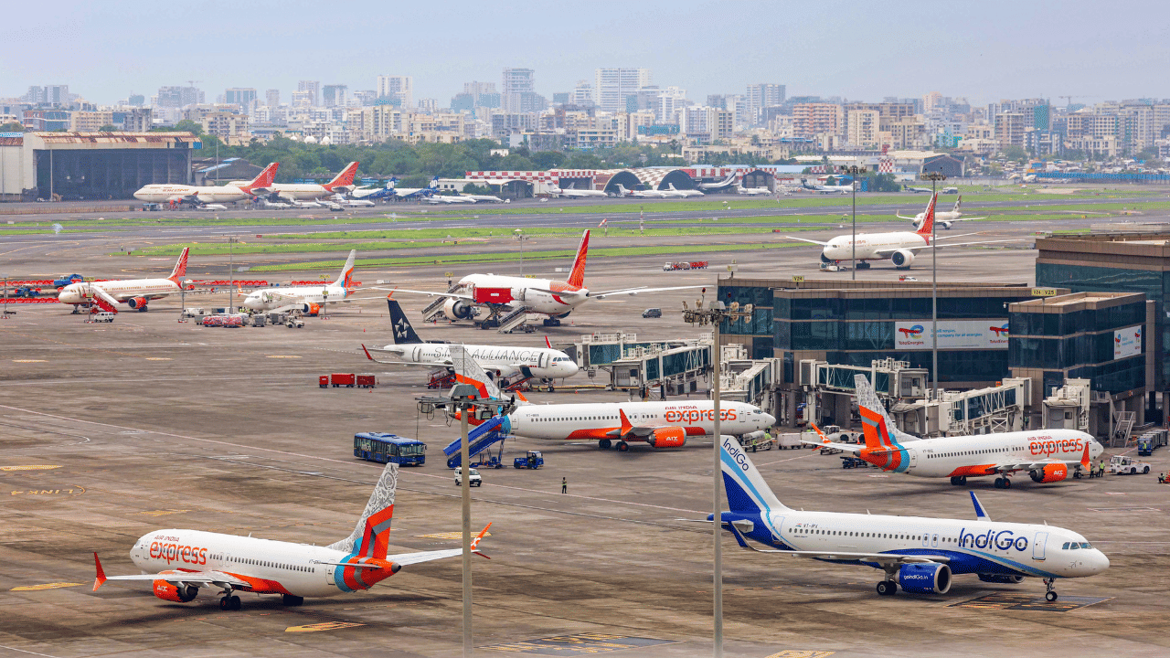 Indian Flights Airspace Ban: ഇന്ത്യൻ വിമാനങ്ങൾക്കുള്ള വിലക്ക് നീട്ടി പാക്കിസ്ഥാൻ: വ്യോമപാത ഓഗസ്റ്റ് 24 വരെ തുറക്കില്ല