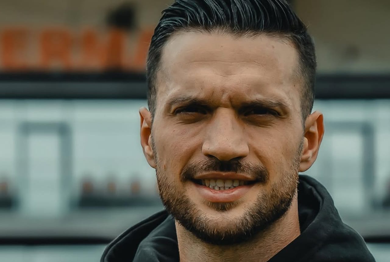 കരിയറിലെ ഈ ഘട്ടത്തില്‍ ഇടവേളകളില്ലാതെ സ്ഥിരമായി കളിക്കേണ്ടത് പ്രധാനമാണ്. ഇന്ത്യന്‍ ഫുട്‌ബോളിനെ ചുറ്റിപ്പറ്റി അനിശ്ചിതത്വമുണ്ടെങ്കിലും, ഈ വിഷയം കൈകാര്യം ചെയ്തതില്‍ ക്ലബ് കാണിച്ച പ്രൊഫഷണലിസത്തിന് നന്ദി അറിയിക്കുന്നുവെന്നും ഹെസൂസ് പറഞ്ഞു.