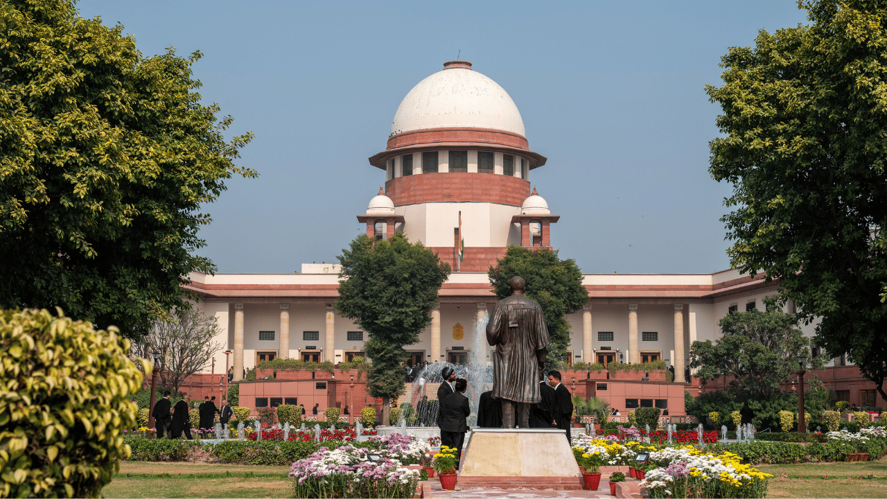Keam Admission 2025: കീം 2025; പ്രവേശനം പൂർത്തിയാക്കാൻ സമയം നീട്ടിച്ചോദിച്ച് സർക്കാർ, വിദ്യാർഥികൾ സുപ്രീം കോടതിയിൽ Keam Admission 2025: കീം 2025; പ്രവേശനം പൂർത്തിയാക്കാൻ സമയം നീട്ടിച്ചോദിച്ച് സർക്കാർ, വിദ്യാർഥികൾ സുപ്രീം കോടതിയിൽ