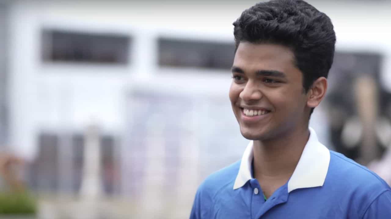 KEAM 2025 Topper : ദിവസം എട്ട് മണിക്കൂർ പഠിക്കും രണ്ട് മണിക്കൂർ കളിക്കും; കീം ഒന്നാം റാങ്ക് നേടിയ ജോൺ ഷിനോജ്