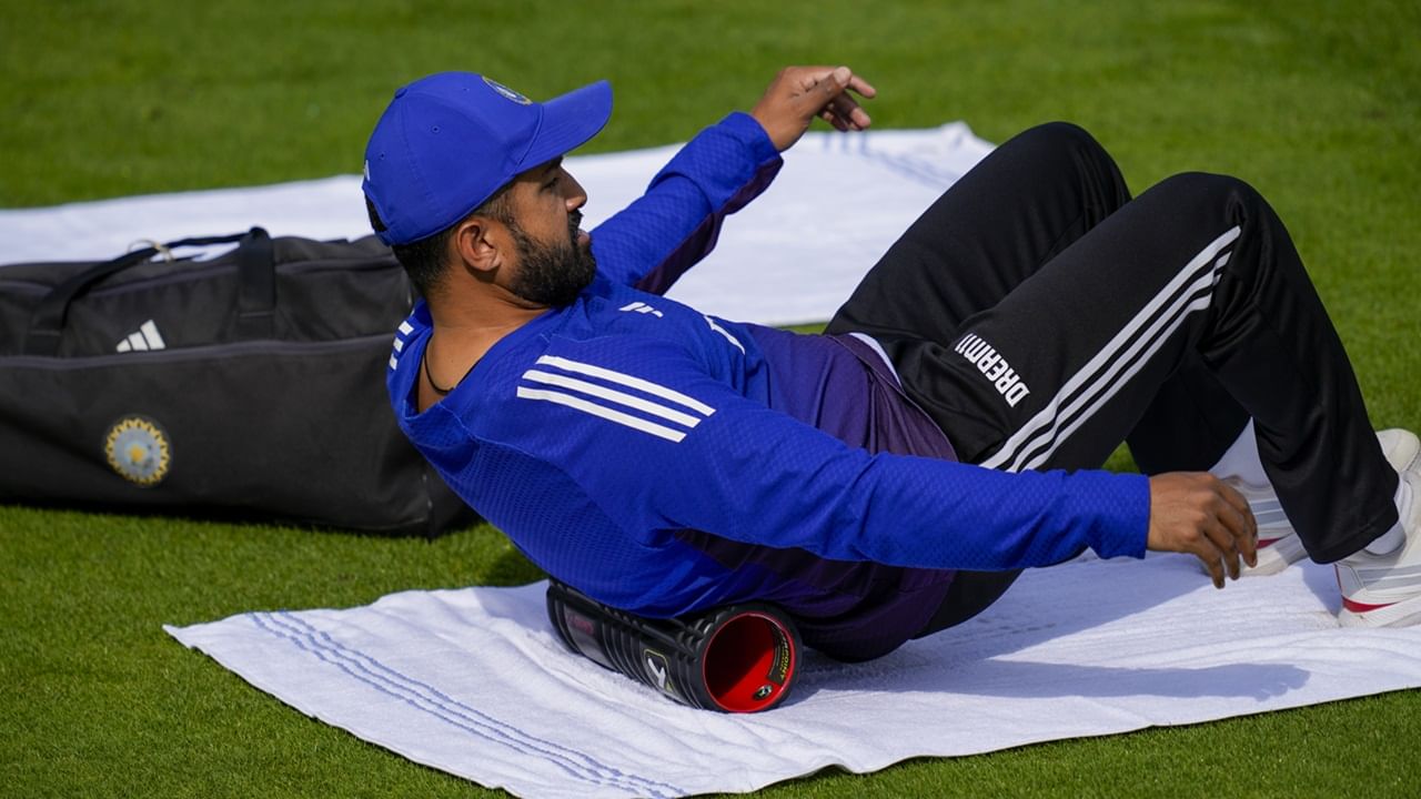 കഴിഞ്ഞ മൂന്ന് ടെസ്റ്റുകളിലും അവസരം ലഭിച്ചിട്ടും കരുണിന് മികച്ച പ്രകടനം പുറത്തെടുക്കാന്‍ സാധിച്ചിരുന്നില്ല. ഇതോടെ താരത്തിനെതിരെ വിമര്‍ശനവും ശക്തമാണ്. മാഞ്ചസ്റ്ററില്‍ സായ് സുദര്‍ശന് അവസരം നല്‍കണമെന്നാണ് മുന്‍താരം ഇര്‍ഫാന്‍ പത്താന്റെ അവസരം (Image Credits: PTI)