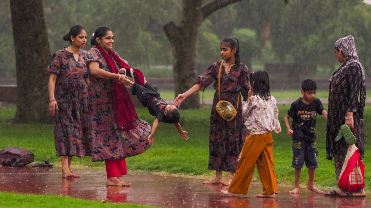 Kerala Rain Alert Today: കേരളത്തിൽ  അടുത്ത 5 ദിവസം മഴയ്ക്ക് സാധ്യത; ഇന്ന് രണ്ട് ജില്ലകളിൽ മുന്നറിയിപ്പ്
