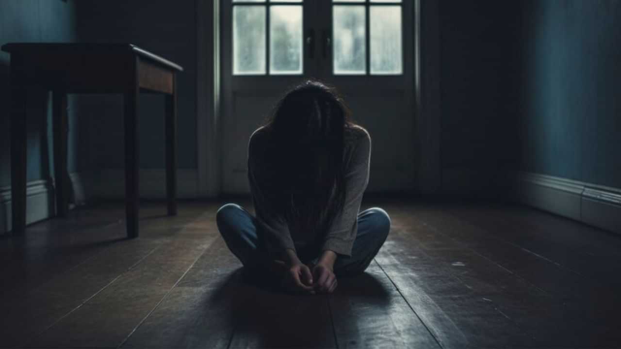 Madrasa Teacher POCSO Case: മദ്രസയിലെ ബാത്ത്റൂമിൽ വച്ച് 12കാരിയെ പീഡിപ്പിച്ചു; മലപ്പുറത്ത് മദ്രസാധ്യാപകന് 86 വർഷം കഠിനതടവ് Madrasa Teacher POCSO Case: മദ്രസയിലെ ബാത്ത്റൂമിൽ വച്ച് 12കാരിയെ പീഡിപ്പിച്ചു; മലപ്പുറത്ത് മദ്രസാധ്യാപകന് 86 വർഷം കഠിനതടവ്