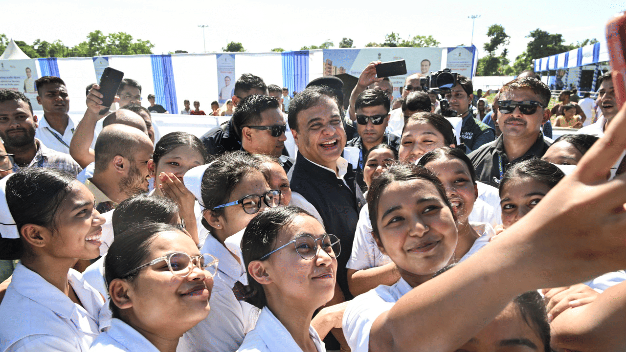 Invalid MBBS Degrees: നീറ്റ് കിട്ടാതെ വിദേശത്ത് പോകുകയാണോ?... ശ്രദ്ധിക്കുക ഈ നാലിടങ്ങളിലെ മെഡിക്കൽ ബിരുദക്കാർക്ക് ഇന്ത്യയിൽ സ്ഥാനമില്ല