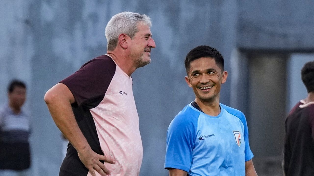 Manolo Marquez : എട്ട് മത്സരങ്ങളിൽ നിന്നും ആകെ നേടിയത് ഒരു ജയം; ഇന്ത്യൻ ഫുട്ബോളിനെ കൈവിട്ട് മനോള മാർക്വെസ്