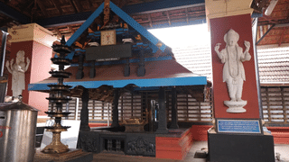 Karkidakam: താളുകുഴമ്പ് കിട്ടുന്ന അമ്പലം ഏതെന്ന് അറിയാമോ… പോകാം കർക്കിടകത്തിൽ നെല്ലുവായ ധന്വന്തരീക്ഷേത്രത്തിൽ