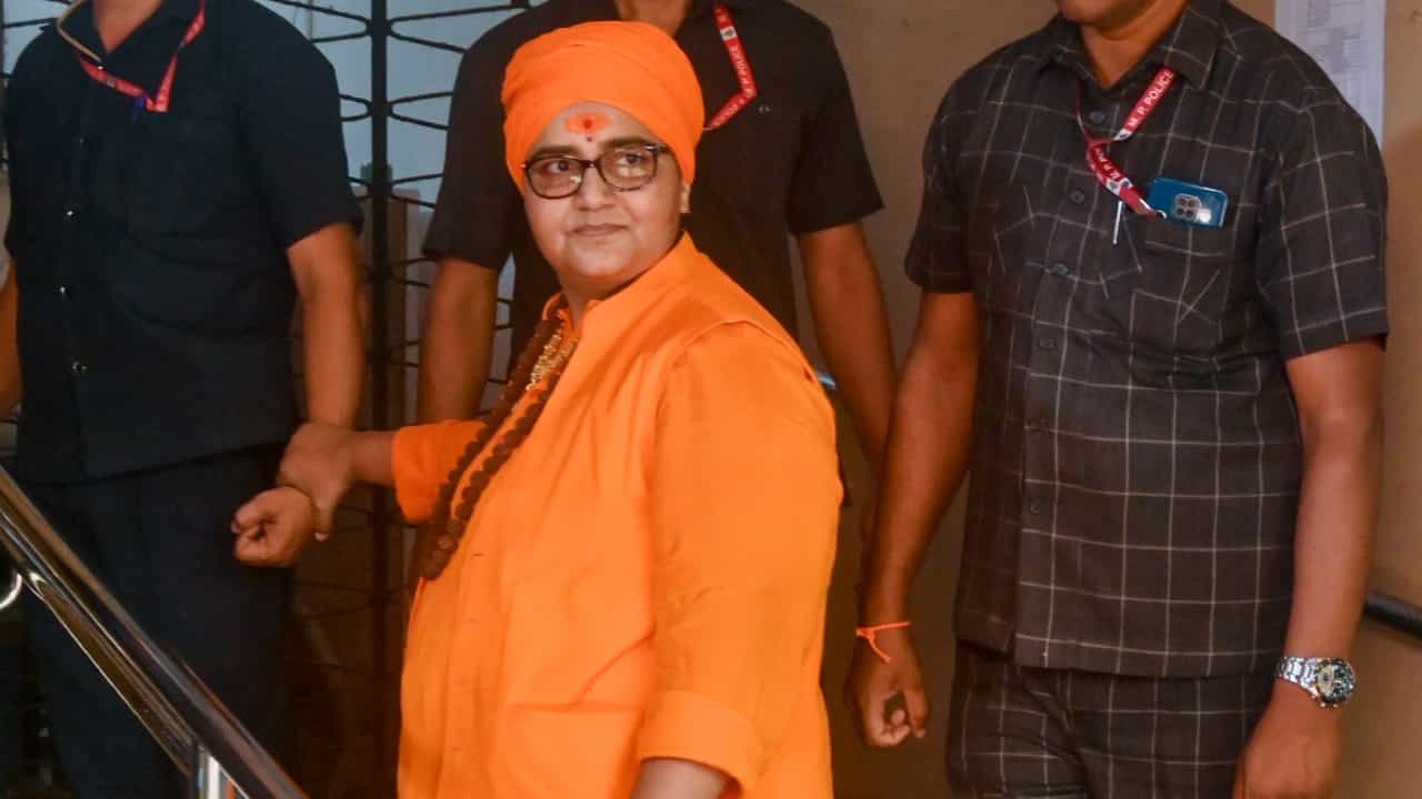 Malegaon Blast Case: പ്രതികൾക്കെതിരെ തെളിവില്ലെന്ന് കോടതി; മലേഗാവ് സ്ഫോടനക്കേസിൽ പ്രജ്ഞാ സിംഗ് അടക്കം എല്ലാവരെയും വെറുതെവിട്ടു