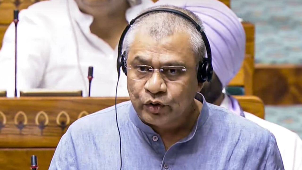 Indian Railway: ട്രെയിനുകളിലെ നോൺ എസി കോച്ചുകൾ 70 ശതമാനമാക്കി ഉയർത്തുന്നു; ലക്ഷ്യം ദരിദ്രരെന്ന് റെയിൽവേ മന്ത്രി