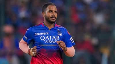 Yash Dayal: യഷ് ദയാലിനെതിരെ വീണ്ടും ലൈംഗികാതിക്രമക്കേസ്; ഇത്തവണ പരാതിനൽകിയത് പ്രായപൂർത്തിയാവാത്ത പെൺകുട്ടി