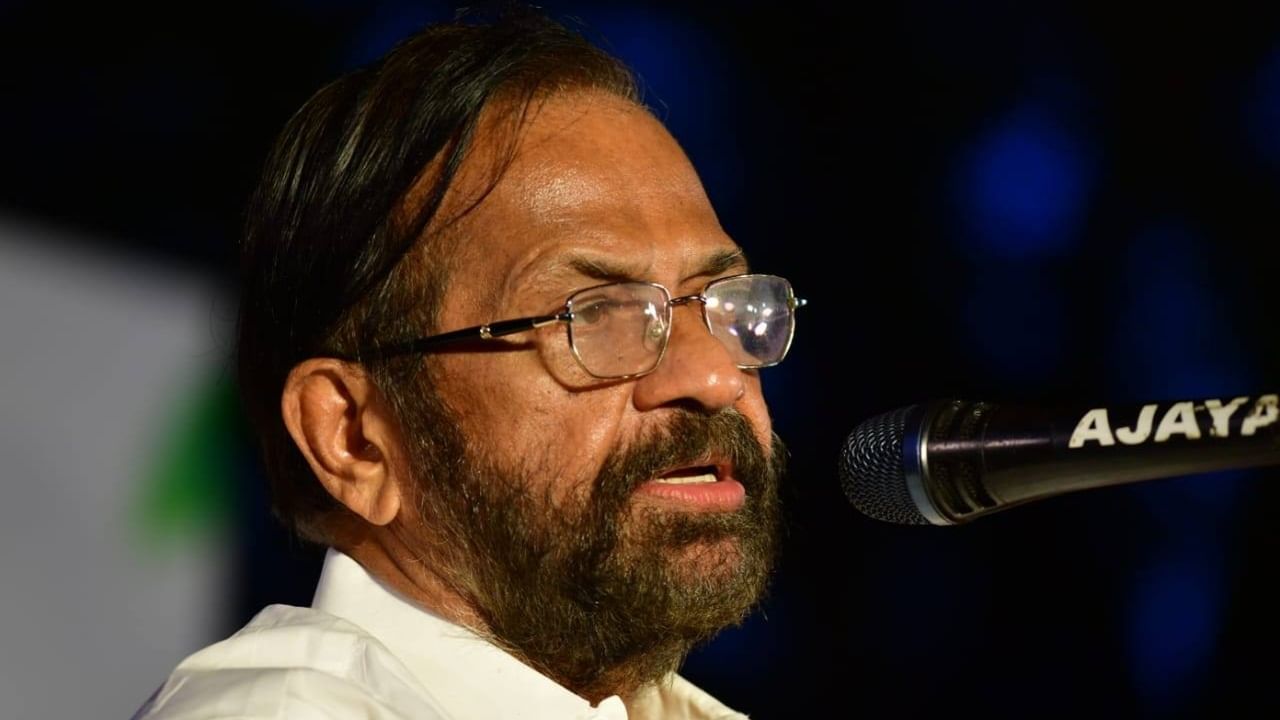 Palode Ravi: ‘മാര്‍ക്‌സിസ്റ്റ് പാര്‍ട്ടി ഭരണം തുടരും’; വിവാദ ഓഡിയോയില്‍ പാലോട് രവിയുടെ ഡിസിസി പ്രസിഡന്റ് സ്ഥാനം തെറിച്ചു