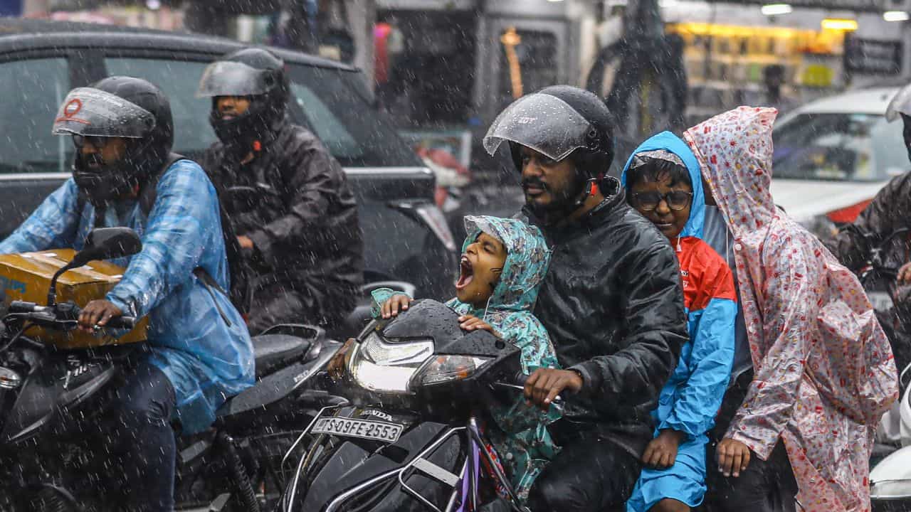Kerala Rain Alert: മഴ പോയിട്ടില്ല, ശക്തമായി തന്നെ തുടരും; ഈ മൂന്ന് ജില്ലകളിലുള്ളവര്‍ ജാഗ്രത പാലിക്കുക