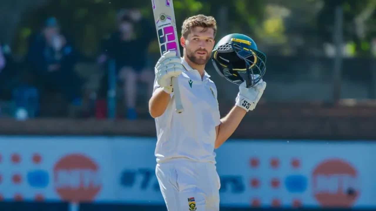South Africa vs Zimbabwe: ലാറയുടെ 400 റൺസ് മറികടക്കുന്നില്ലെന്ന് വ്യാൻ മുൾഡർ; 367ൽ നിൽക്കെ ദക്ഷിണാഫ്രിക്ക ഇന്നിംഗ്സ് ഡിക്ലയർ ചെയ്തു South Africa vs Zimbabwe: ലാറയുടെ 400 റൺസ് മറികടക്കുന്നില്ലെന്ന് വ്യാൻ മുൾഡർ; 367ൽ നിൽക്കെ ദക്ഷിണാഫ്രിക്ക ഇന്നിംഗ്സ് ഡിക്ലയർ ചെയ്തു