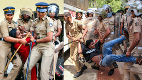 SFI Strike: നാളെ സംസ്ഥാന വ്യാപകമായി എസ്എഫ്ഐ പഠിപ്പ് മുടക്ക്; സ്കൂളുകൾക്ക് അവധിയുണ്ടാകുമോ? SFI Strike: നാളെ സംസ്ഥാന വ്യാപകമായി എസ്എഫ്ഐ പഠിപ്പ് മുടക്ക്; സ്കൂളുകൾക്ക് അവധിയുണ്ടാകുമോ?...