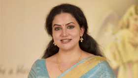 Sheelu Abraham: ‘വീടും ഹോട്ടലുമൊക്കെ വിറ്റു, വാടക വീട്ടിലേക്ക് മാറി’; ആ സിനിമ ഇറങ്ങിയതോടെ കടക്കെണിയിലായെന്ന് ഷീലു എബ്രഹാം Sheelu Abraham: ‘വീടും ഹോട്ടലുമൊക്കെ വിറ്റു, വാടക വീട്ടിലേക്ക് മാറി’; ആ സിനിമ ഇറങ്ങിയതോടെ കടക്കെണിയിലായെന്ന് ഷീലു എബ്രഹാം