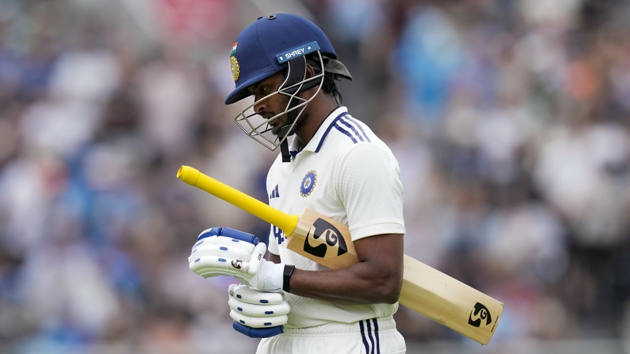 മാഞ്ചസ്റ്റര്‍ ടെസ്റ്റിലെ ആദ്യ ഇന്നിങ്‌സില്‍ ഇന്ത്യയുടെ ടോപ് സ്‌കോറര്‍ സായ് സുദര്‍ശനായിരുന്നു. 61 റണ്‍സാണ് താരം നേടിയത്. എന്നാല്‍ രണ്ടാം ഇന്നിങ്‌സില്‍ താരം ഗോള്‍ഡന്‍ ഡക്കായി (Image Credits: PTI)