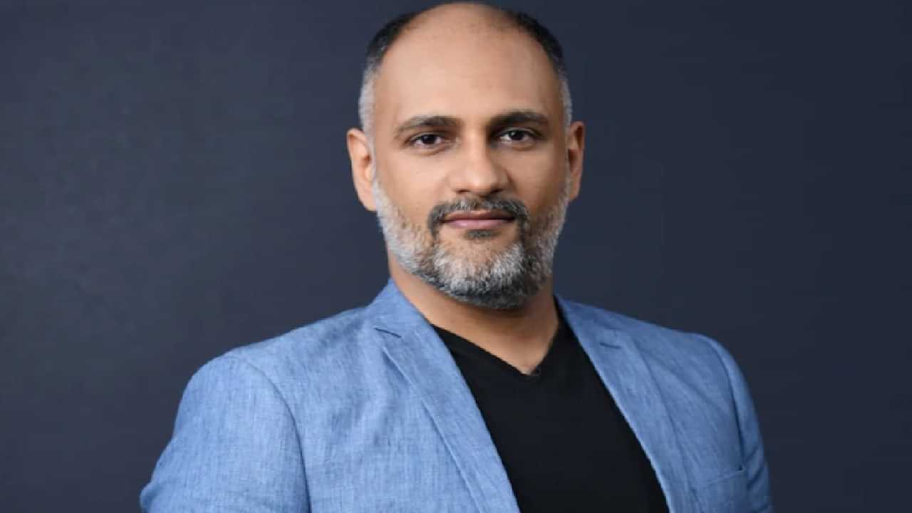 Sanjog Gupta: ഐസിസിയുടെ അമരത്തേക്ക് മറ്റൊരു ഇന്ത്യക്കാരന് കൂടി, സഞ്ജോഗ് ഗുപ്ത പുതിയ സിഇഒ Sanjog Gupta: ഐസിസിയുടെ അമരത്തേക്ക് മറ്റൊരു ഇന്ത്യക്കാരന് കൂടി, സഞ്ജോഗ് ഗുപ്ത പുതിയ സിഇഒ