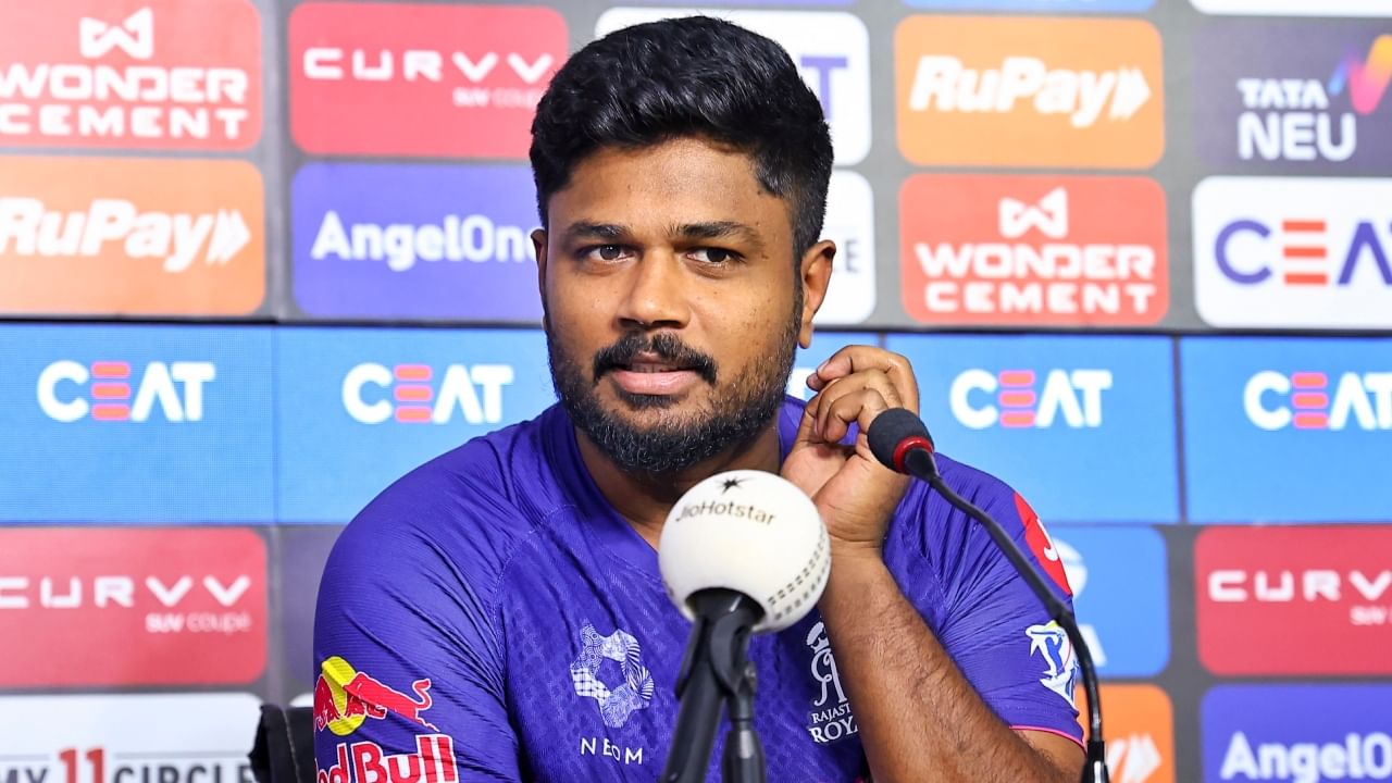 KCL Auction 2025: ആകെ പഴ്സിൽ 50 ലക്ഷം, പകുതിയിലധികം പണമെറിഞ്ഞ് സഞ്ജുവിനെ റാഞ്ചി കൊച്ചി; വിഷ്ണു വിനോദിനും നേട്ടം KCL Auction 2025: ആകെ പഴ്സിൽ 50 ലക്ഷം, പകുതിയിലധികം പണമെറിഞ്ഞ് സഞ്ജുവിനെ റാഞ്ചി കൊച്ചി; വിഷ്ണു വിനോദിനും നേട്ടം
