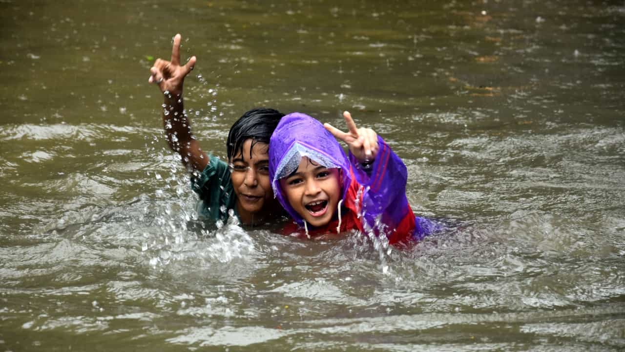 Kerala School Holiday: ഈ ജില്ലകളിലെ വിദ്യാഭ്യാസ സ്ഥാപനങ്ങള്‍ക്ക് ഇന്ന് അവധി; കനത്ത മഴ തുടരും
