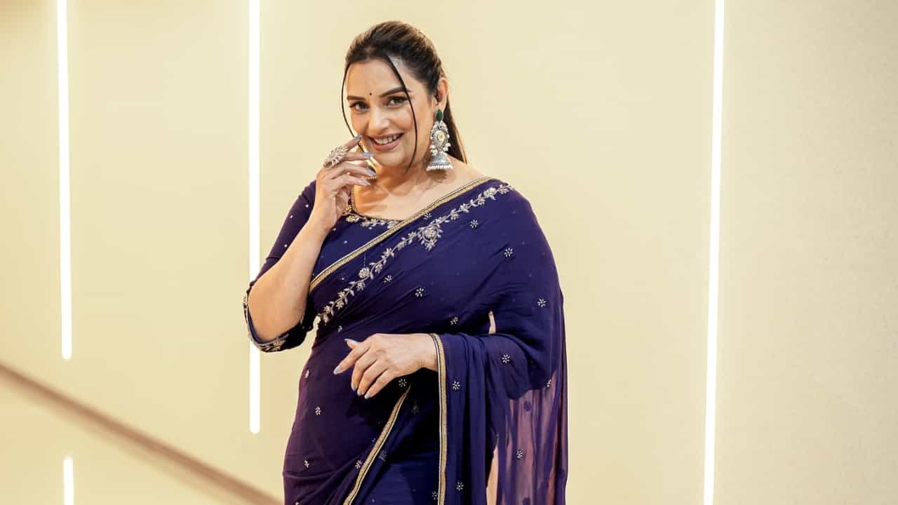Shwetha Menon : ശ്വേത മേനോനെതിരെ അനാശ്യാസ കേസ്; നടി അശ്ലീല സിനിമകളിലൂടെ പണം സമ്പാദിച്ചു