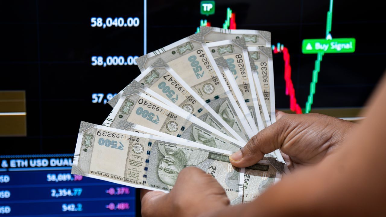 Mutual Funds: 100 രൂപ മുതല്‍ എസ്‌ഐപിയില്‍ നിക്ഷേപിക്കാം; ഈ ഫണ്ടുകള്‍ക്ക് 10 വര്‍ഷംകൊണ്ട് 26.80% വരെ റിട്ടേണ്‍