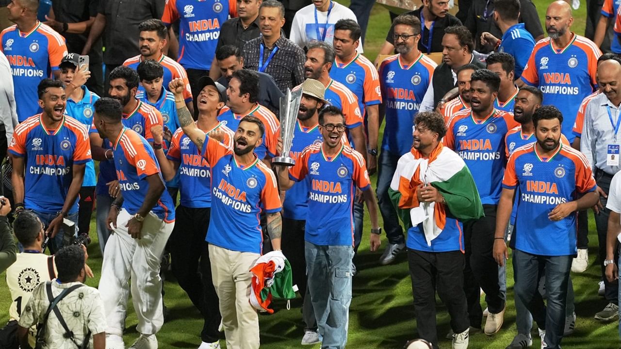 2026 ലെ ടി20 ലോകകപ്പിൽ 20 ടീമുകൾ പങ്കെടുക്കും. 2028ലെ ടി20 ലോകകപ്പ് ഓസ്‌ട്രേലിയയിലും ന്യൂസിലന്‍ഡിലുമായാണ് നടക്കുന്നത് (Image Credits: PTI)