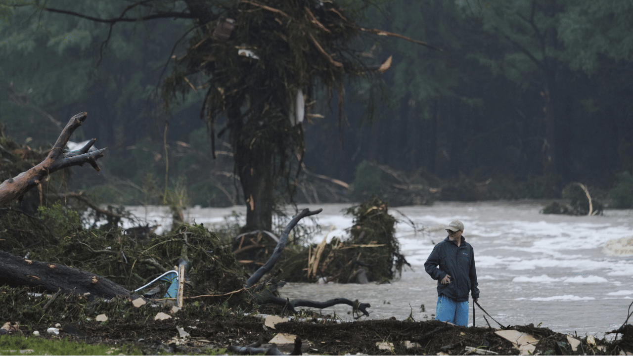 Texas Flood: മിന്നൽപ്രളയം; ടെക്സസിൽ 104 പേർ മരിച്ചെന്ന് സ്ഥിരീകരണം