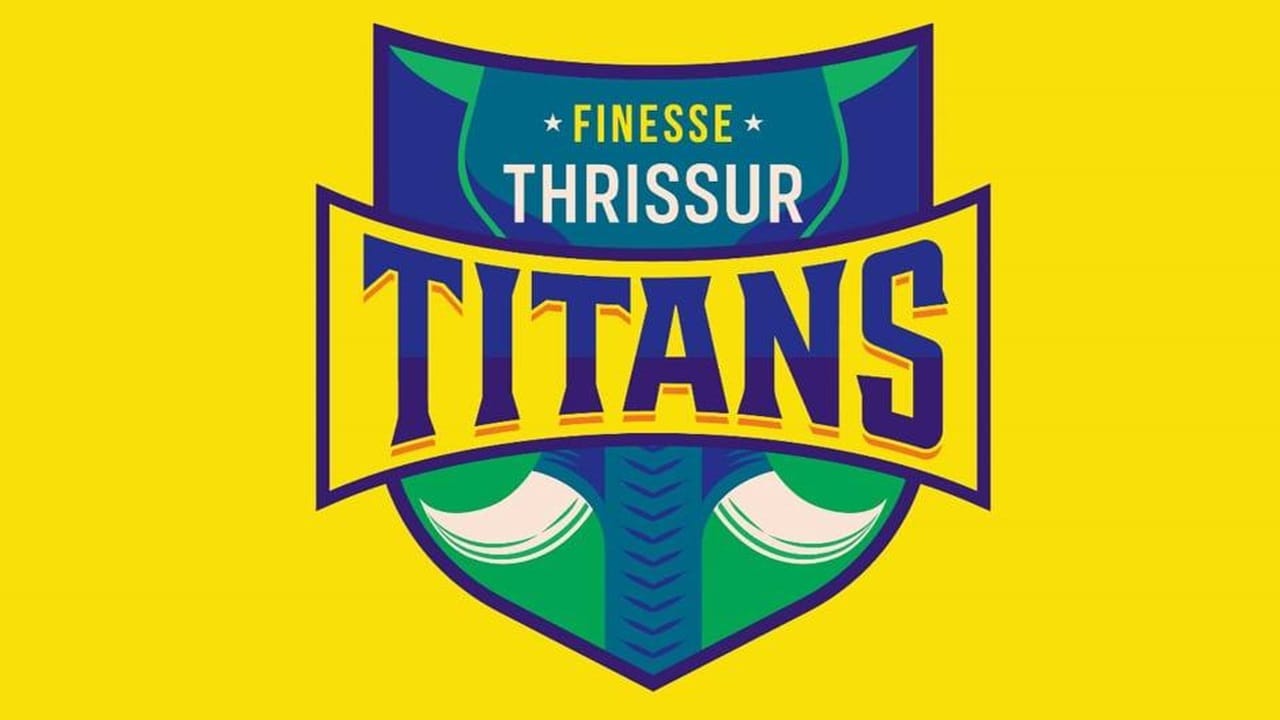 തൃശൂര്‍ ടൈറ്റന്‍സ് ലേലത്തിന് മുമ്പ് ഒരാളെ പോലും നിലനിര്‍ത്തിയിരുന്നില്ല. ലേലത്തില്‍ സ്വന്തമാക്കിയവര്‍: അജു പൗലോസ്, അര്‍ജുന്‍ എകെ, സിബിന്‍ ഗിരീഷ് അമല്‍ രമേശ്, ആനന്ദ് ജോസഫ്, അജ്‌നാസ് കെ, അതീഫ് ബിന്‍ അഷ്രഫ്, ആദിത്യ വിനോദ്, വിഷ്ണു മേനോന്‍, അരുണ്‍ പൗലോസ്, രോഹിത് കെആര്‍, അക്ഷയ് മനോഹര്‍, മുഹമ്മദ് ഇഷാഖ്, വിനോദ് കുമാര്‍ സിവി, എംഡി നിധീഷ്, അഹമ്മദ് ഇമ്രാന്‍, വരുണ്‍ നായനാര്‍, ആനന്ദ് കൃഷ്ണന്‍, സിജോമോന്‍ ജോസഫ്, ഷോണ്‍ റോജര്‍ (Image Credits: Facebook)