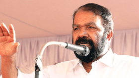 ലേബർ കോഡ് കേരളത്തിൽ നടപ്പാക്കില്ല , പകരം കോൺക്ലേവിന് നീക്കം