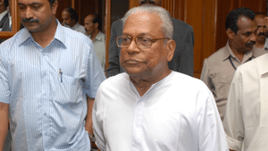 VS Achuthanandan Health Update: ആശങ്ക ഒഴിയാതെ വിഎസിൻ്റെ ആരോഗ്യനില; പുതിയ മെഡിക്കൽ ബുള്ളറ്റിൻ VS Achuthanandan Health Update: ആശങ്ക ഒഴിയാതെ വിഎസിൻ്റെ ആരോഗ്യനില; പുതിയ മെഡിക്കൽ ബുള്ളറ്റിൻ