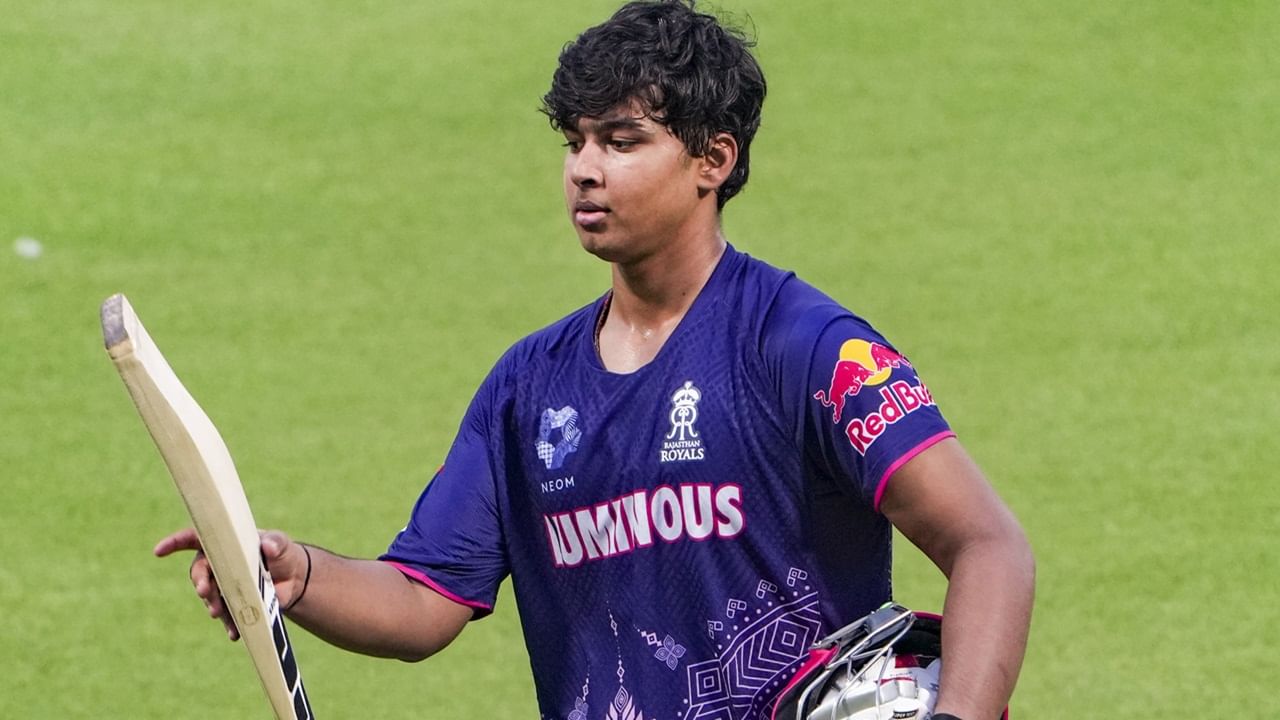 Vaibhav Suryavanshi: വൈഭവ് എന്നാ സുമ്മാവാ ! അണ്ടര്‍ 19 ക്രിക്കറ്റില്‍ തകര്‍പ്പന്‍ സെഞ്ചുറി