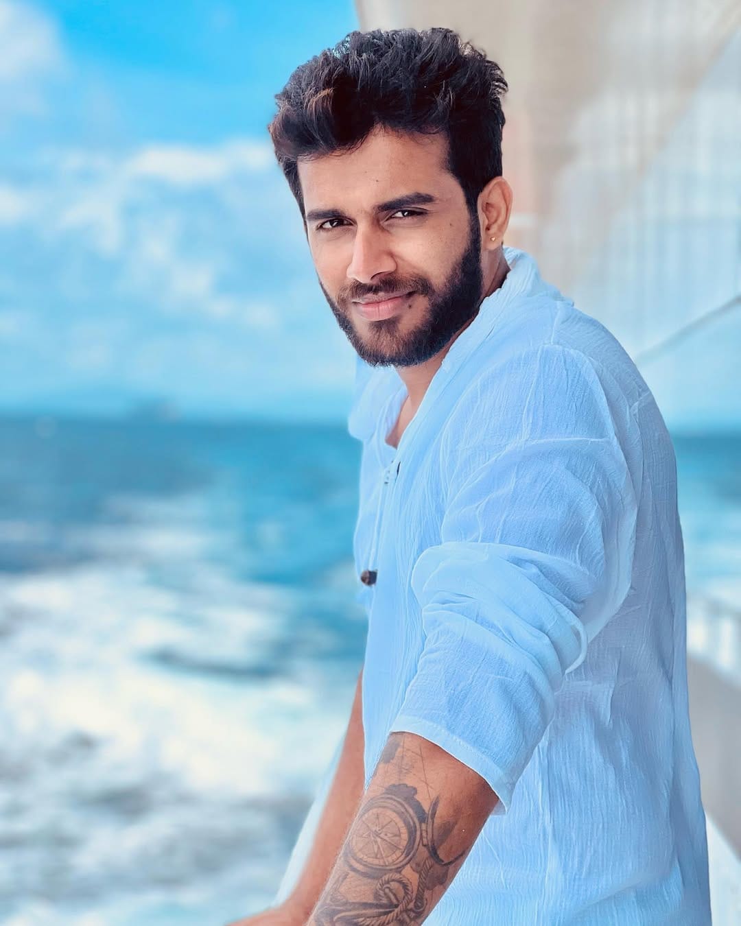 എന്നാല്‍ ഇന്‍സ്റ്റഗ്രാമില്‍ വൈഷ്ണവിന്റെ റീലുകള്‍ക്ക് അത്യാവശ്യം നല്ല വ്യൂസ് ലഭിക്കുന്നുണ്ട്. പക്ഷെ നെഗറ്റീവ് കമന്റുകള്‍ കാരണം കമന്റ് ബോക്‌സ് ഓഫ് ചെയ്തിട്ടിരിക്കുകയാണ്.