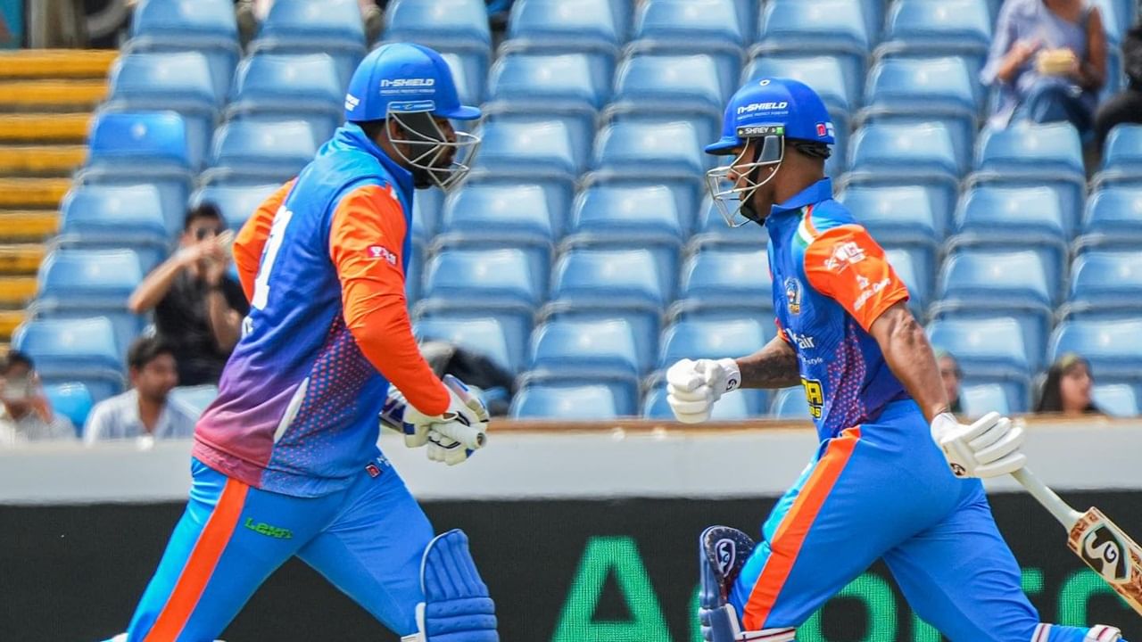 വ്യാഴാഴ്ച എഡ്ജ്ബാസ്റ്റണ്‍ ക്രിക്കറ്റ് ഗ്രൗണ്ടിലായിരുന്നു സെമി ഫൈനല്‍ നടക്കേണ്ടിയിരുന്നത്. ലീഗ് ഘട്ടത്തില്‍ അഞ്ച് മത്സരങ്ങളില്‍ നിന്നു നാലു വിജയവുമായി പട്ടികയില്‍ ഒന്നാമതെത്തിയാണ് മുഹമ്മദ് ഹഫീസ് നയിക്കുന്ന പാക് ടീം നോക്കൗട്ടിലെത്തിയത്. നാലാം സ്ഥാനക്കാരായാണ് ഇന്ത്യ സെമിയിലെത്തിയത് (Image Credits: facebook.com/worldchampionshipoflegends)