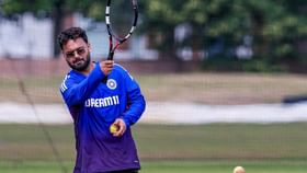 India vs England: നാലാം ടെസ്റ്റിൽ ഋഷഭ് പന്ത് കളിക്കുമോ?; താരത്തിൻ്റെ പരിക്ക് ഭേദപ്പെട്ടിട്ടില്ലെന്ന് മാനേജ്മെൻ്റ് India vs England: നാലാം ടെസ്റ്റിൽ ഋഷഭ് പന്ത് കളിക്കുമോ?; താരത്തിൻ്റെ പരിക്ക് ഭേദപ്പെട്ടിട്ടില്ലെന്ന് മാനേജ്മെൻ്റ്...