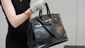Birkin bag: 10 മിനിറ്റ് ലേലം, ​ബാ​ഗ് വിറ്റത് 86 കോടി രൂപയ്ക്ക്; റെക്കോർഡുകൾ തകർത്ത് ‘ബിർകിൻ’