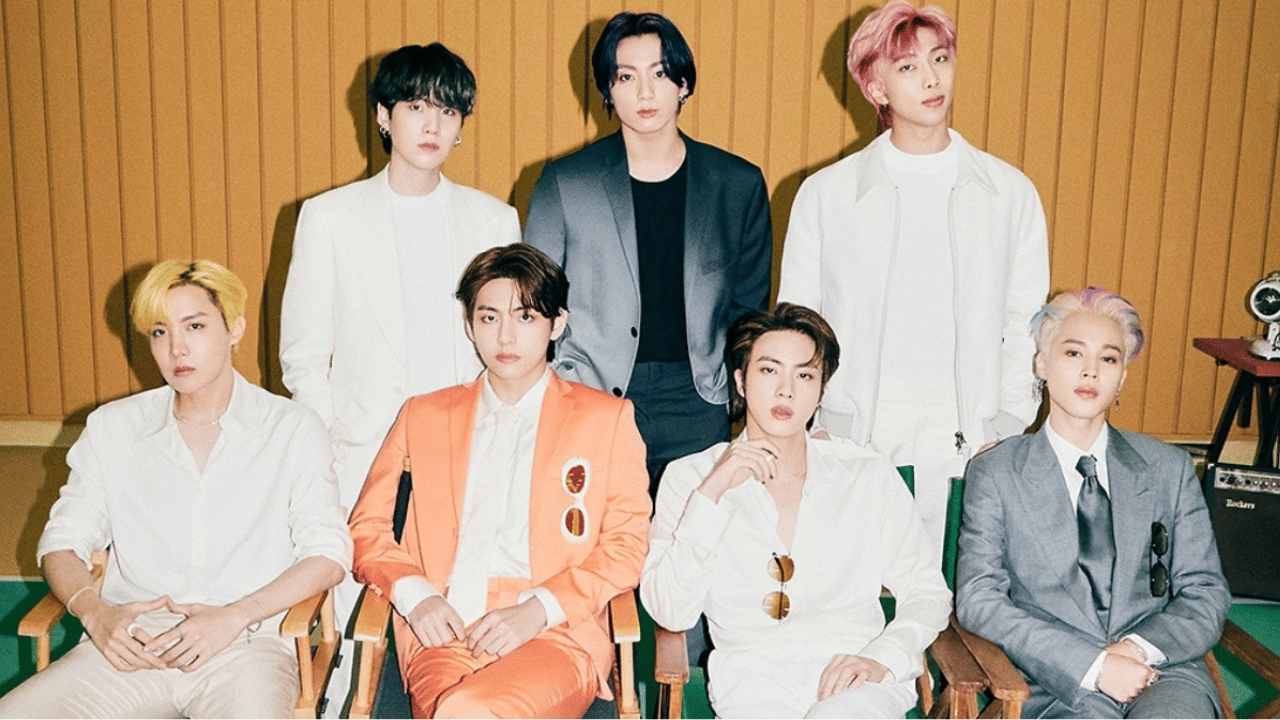 ലോകമെമ്പാടും ആരാധകരുള്ള ദക്ഷിണകൊറിയൻ ബോയ് ബാൻഡാണ് ബിടിഎസ്. ആർഎം, ജിൻ, ജെ ഹോപ്പ്, ഷു​ഗ, ജിമിൻ, വി, ജങ്കൂക്ക് എന്നീ ഏഴ് അം​ഗങ്ങളുള്ള ബാൻഡിന് ആരാധകർ ഏറെയാണ്. 
