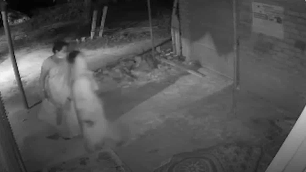 Ayodhya Shocker: കുടുംബാംഗങ്ങള്‍ റോഡരികില്‍ ഉപേക്ഷിച്ച വയോധിക മരിച്ചു