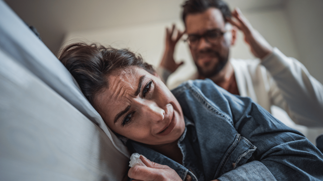 Kerala Domestic violence: നമ്മുടെ പെൺമക്കൾ ഭർതൃവീട്ടിൽ സുരക്ഷിതരാണോ? : കേരളത്തിൽ ഗാർഹിക പീഡനത്തിന്റെ ഞെട്ടിക്കുന്ന കണക്കുകളും കാരണങ്ങളും