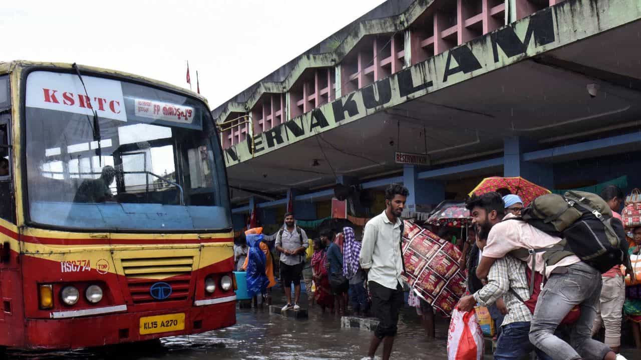 KSRTC mobile Number: ഇനി കെഎസ്ആർടിസി ബസ് സമയമറിയാൻ കഷ്ടപ്പെടേണ്ട, മൊബൈല്‍ നമ്പര്‍ ഇതാ