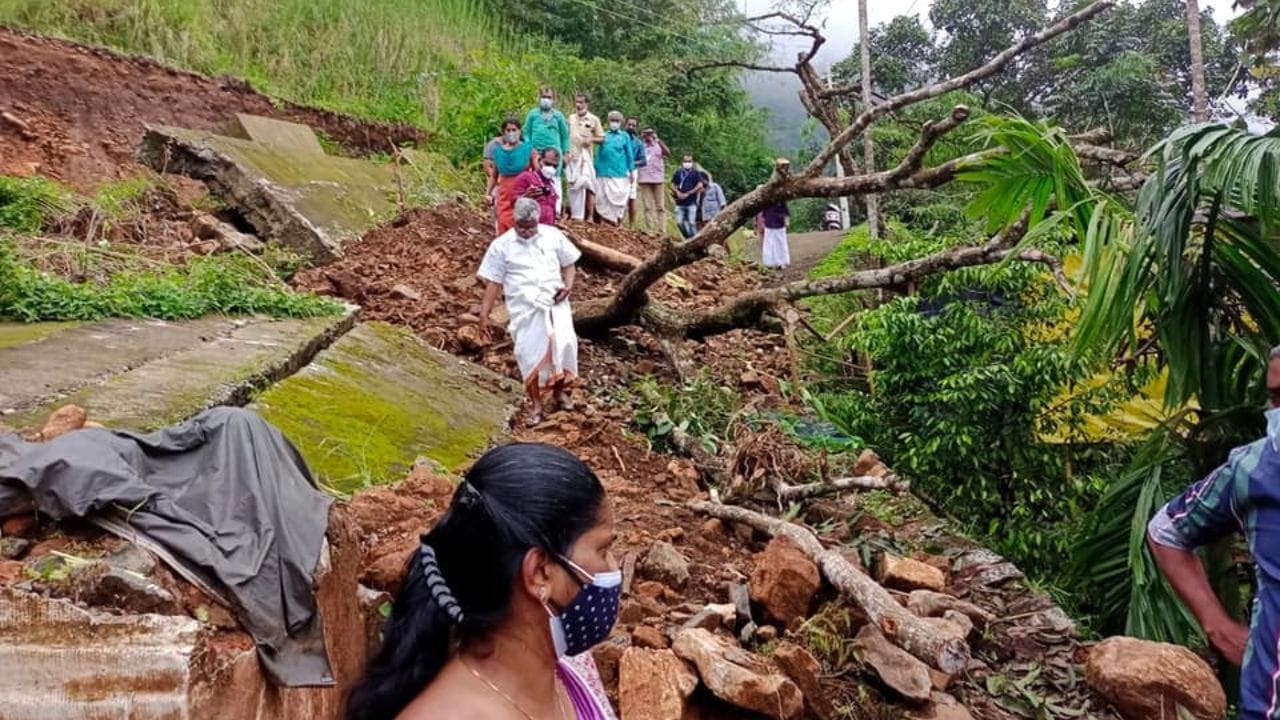 രാഷ്ട്രീയ തിരക്കുകൾക്കിടയിലും അദ്ദേഹം ഒരു കവിയും എഴുത്തുകാരനുമായിരുന്നു. പൊതുപ്രവർത്തനത്തിലെ അനുഭവങ്ങളും കർഷകരുടെ ജീവിതദുരിതങ്ങളും അദ്ദേഹത്തിന്റെ കവിതകളിലും ലേഖനങ്ങളിലും വിഷയമായി.