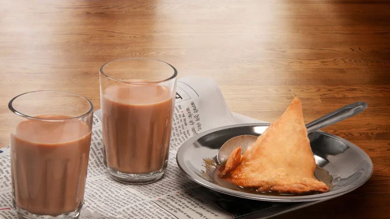 കൊഴുപ്പ് കൂടുതലുള്ള ഇത്തരം ഭക്ഷണങ്ങൾ പ്രമേഹരോഗിയുടെ രക്തത്തിലെ ഗ്ലൂക്കോസിന്റെ അളവ് കൂട്ടാനും, ഇൻസുലിൻ പ്രതിരോധശേഷി കുറയ്ക്കാനും, കൊളസ്ട്രോൾ വർദ്ധിപ്പിക്കാനും കാരണമാകും.