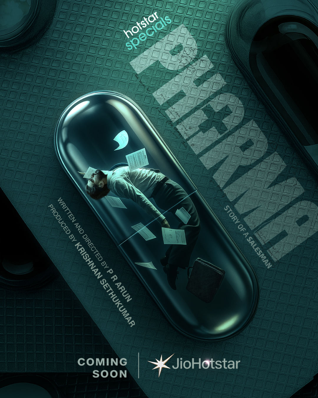 നിവിൻ പോളിയുടെ ഫാർമ എന്ന വെബ് സീരിസാണ് ഓണത്തിനോട് അനുബന്ധിച്ചുള്ള ഏറ്റവും ശ്രദ്ധേയമായ ഒടിടി റിലീസ്. ജിയോ ഹോട്ട്സ്റ്റാറാണ് ചിത്രം ഒടിടിയിൽ എത്തിക്കുക. റിലീസ് തീയതി പ്രഖ്യാപിച്ചില്ലെങ്കിലും ഓണത്തിനോട് അനുബന്ധിച്ച് ഫാർമയുടെ സംപ്രേഷണം ആരംഭിക്കാനാണ് സാധ്യത