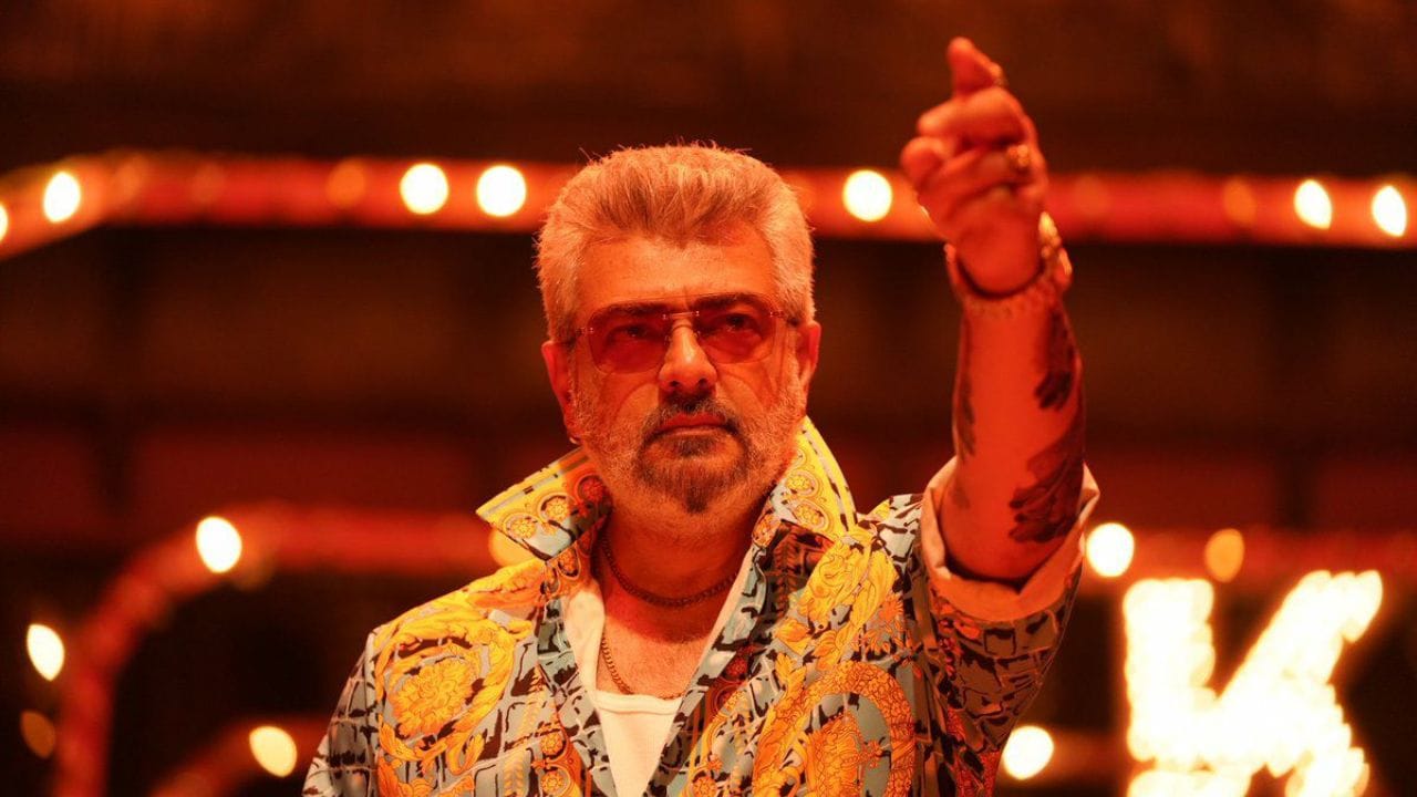 'ഗുഡ് ബാഡ് അഗ്ലി' എന്ന ചിത്രത്തിലൂടെ വമ്പൻ തിരിച്ചുവരവ് നടത്തിയതോടെയാണ് താരം അടുത്ത സിനിമയ്ക്കായി 200 കോടി രൂപ പ്രതിഫലം ആവശ്യപ്പെട്ടത്. 'എകെ64' എന്ന് താത്കാലികമായി പേരിട്ടിരിക്കുന്ന ചിത്രം നിർമ്മിക്കാൻ തയ്യാറായി ഒരു പ്രമുഖ നിർമ്മാണ കമ്പനി മുന്നോട്ട് വന്നിരുന്നു. (Image Credits: Ajith kumar Facebook)