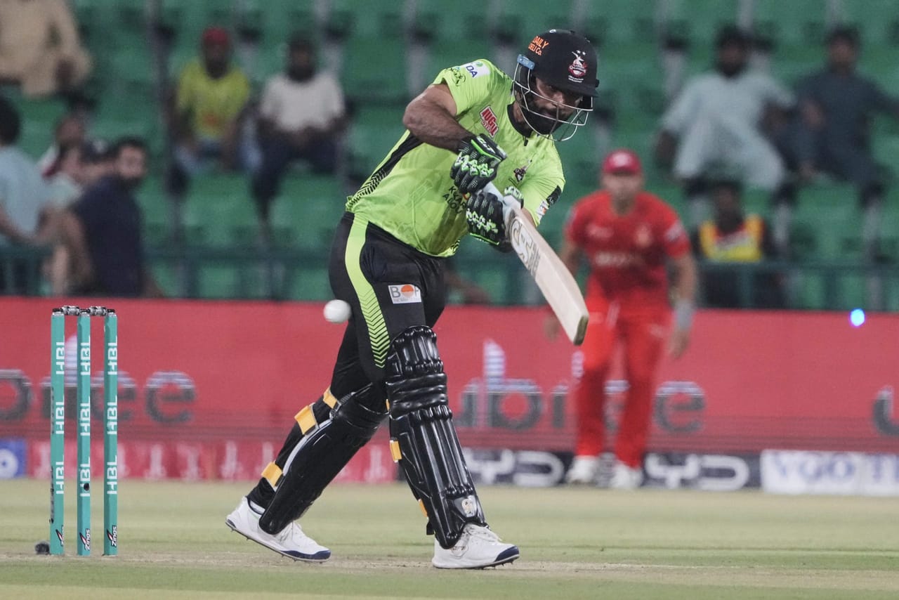 പാകിസ്താൻ സ്ക്വാഡ്: സൽമാൻ അലി ആഘ, അബ്റാർ അഹ്മദ്, ഫഹീം അഷ്റഫ്, ഫഖർ സമാൻ, ഹാരിസ് റൗഫ്, ഹസൻ അലി, ഹസൻ നവാസ്, ഹുസൈൻ ടാലറ്റ്, ഖുഷ്ദിൽ ഷാ, മുഹമ്മദ് ഹാരിസ്, മുഹമ്മദ് നവാസ്, മുഹമ്മദ് വസീം ജൂനിയർ, സഹിബ്സാദ ഫർഹാൻ, സയിം അയൂബ്, സൽമാൻ മിർസ, ഷഹീൻ അഫ്രീദി, സുഫ്യാൻ മുഖീം.