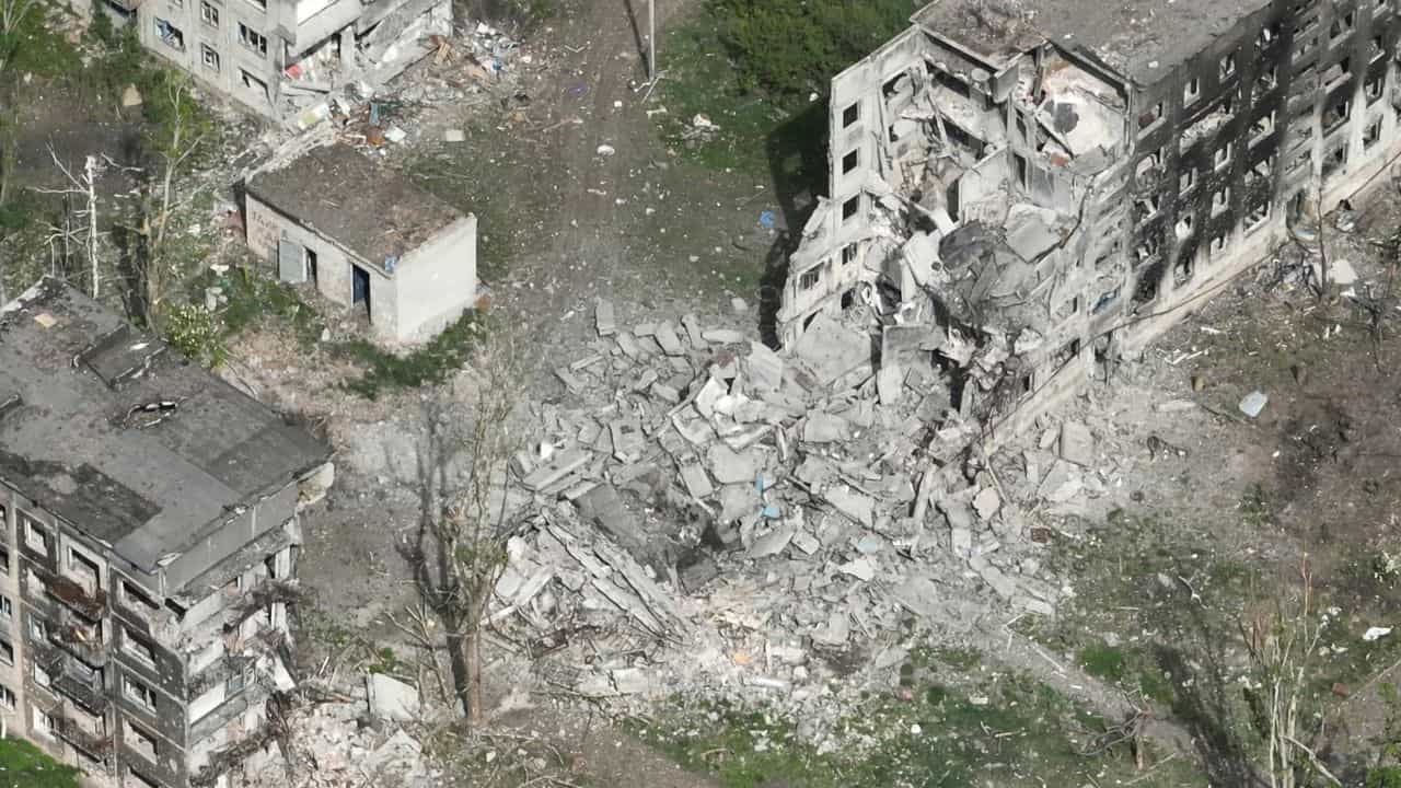 Viral news: പുഴുവരിക്കുന്ന മൃതദേഹം .... അടച്ചുപൂട്ടിയ ഫ്യൂണറൽ ഹോമിൽ ഞെട്ടിക്കുന്ന കാഴ്ച കണ്ടത് അർബൻ എക്സ്പ്ലോറർ Viral news: പുഴുവരിക്കുന്ന മൃതദേഹം .... അടച്ചുപൂട്ടിയ ഫ്യൂണറൽ ഹോമിൽ ഞെട്ടിക്കുന്ന കാഴ്ച കണ്ടത് അർബൻ എക്സ്പ്ലോറർ