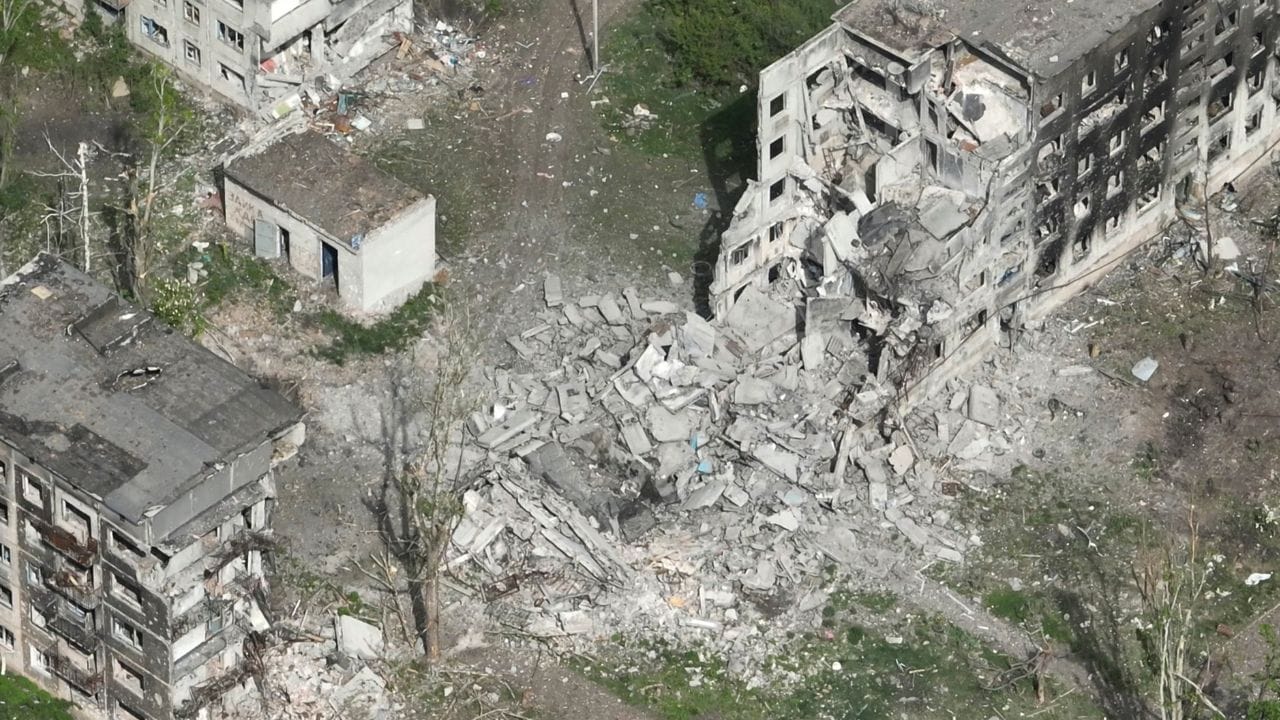 Viral news: പുഴുവരിക്കുന്ന മൃതദേഹം …. അടച്ചുപൂട്ടിയ ഫ്യൂണറൽ ഹോമിൽ ഞെട്ടിക്കുന്ന കാഴ്ച കണ്ടത് അർബൻ എക്സ്പ്ലോറർ